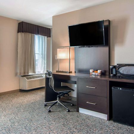 Clarion Inn & Suites Atlanta Downtown Exterior photo